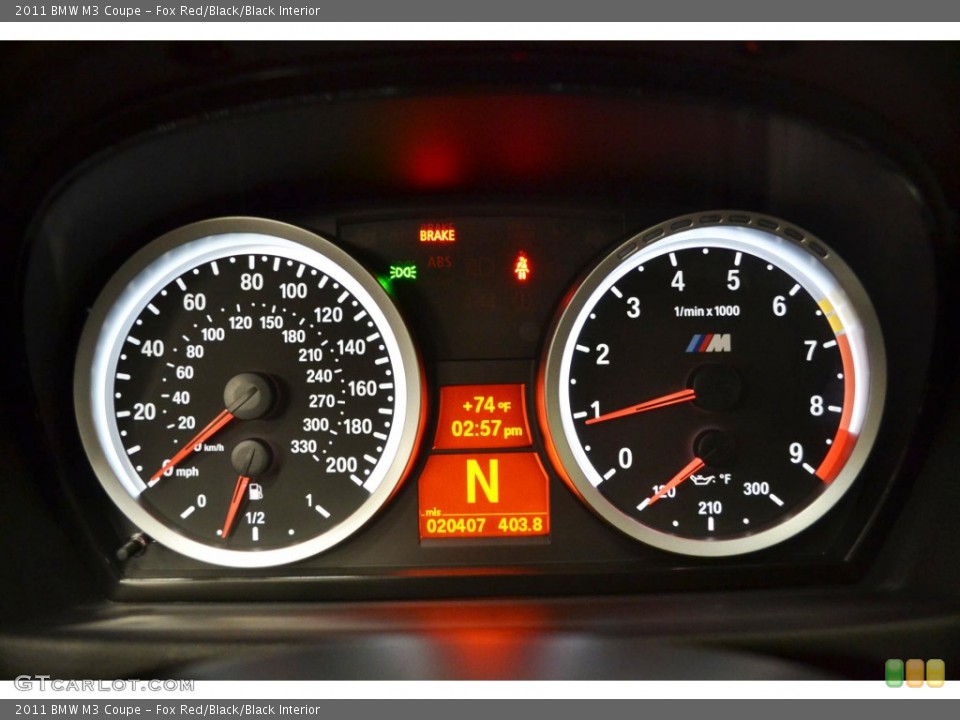Fox Red/Black/Black Interior Gauges for the 2011 BMW M3 Coupe #82248201