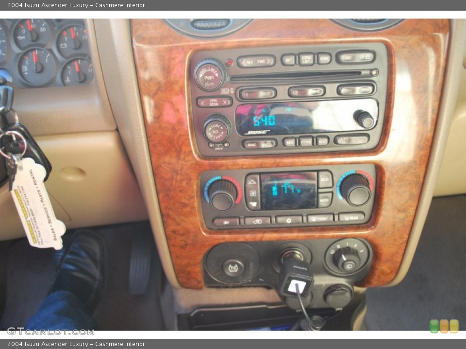 Cashmere Interior Controls for the 2004 Isuzu Ascender Luxury #82252704