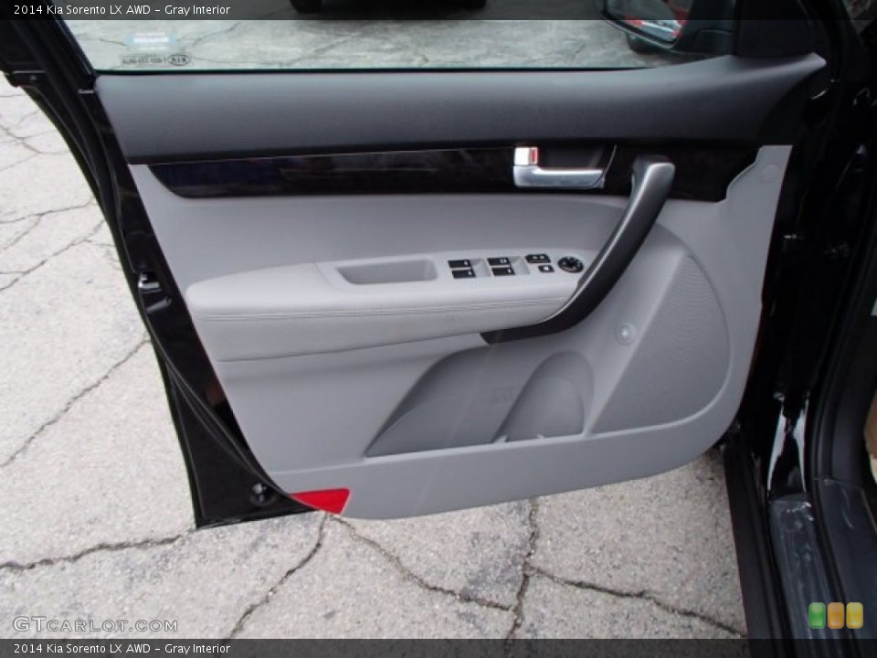 Gray Interior Door Panel for the 2014 Kia Sorento LX AWD #82252959
