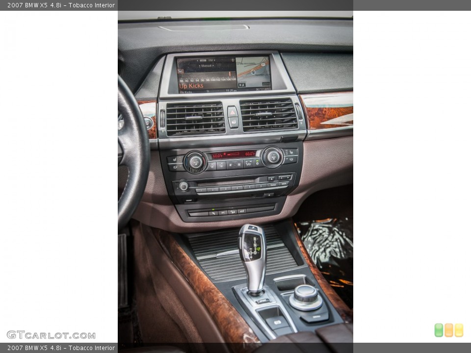 Tobacco Interior Controls for the 2007 BMW X5 4.8i #82264323