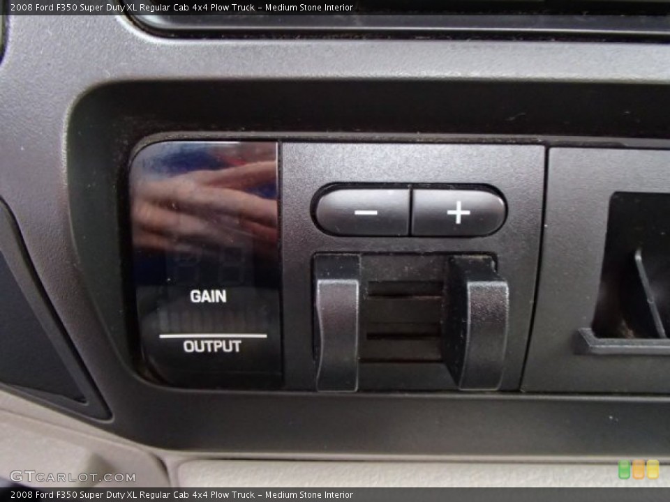 Medium Stone Interior Controls for the 2008 Ford F350 Super Duty XL Regular Cab 4x4 Plow Truck #82265509
