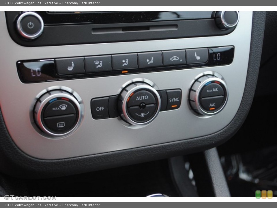 Charcoal/Black Interior Controls for the 2013 Volkswagen Eos Executive #82276545