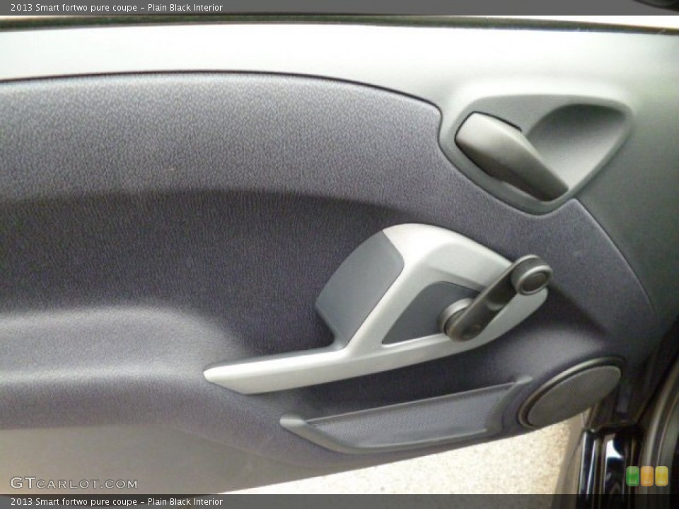 Plain Black Interior Door Panel for the 2013 Smart fortwo pure coupe #82290473