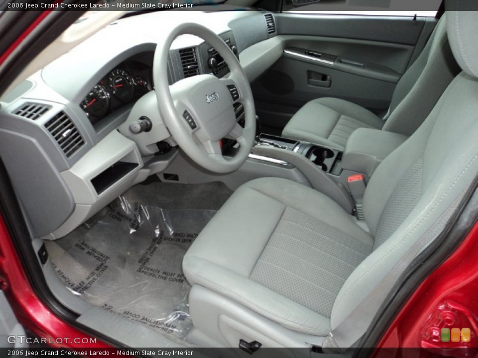 Medium Slate Gray Interior Photo for the 2006 Jeep Grand Cherokee Laredo #82308749