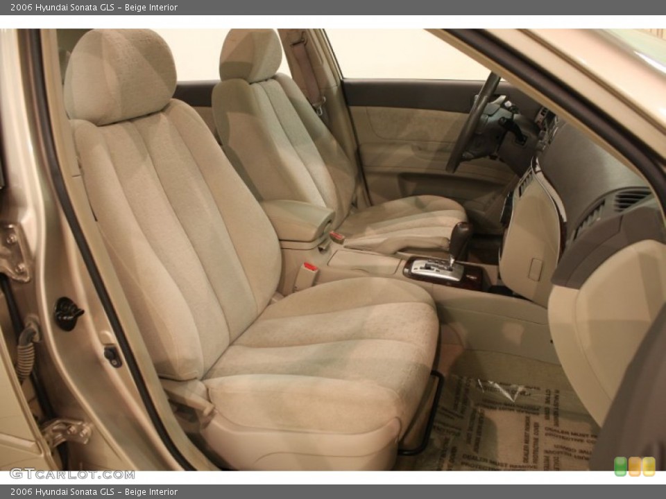Beige Interior Front Seat for the 2006 Hyundai Sonata GLS #82310753