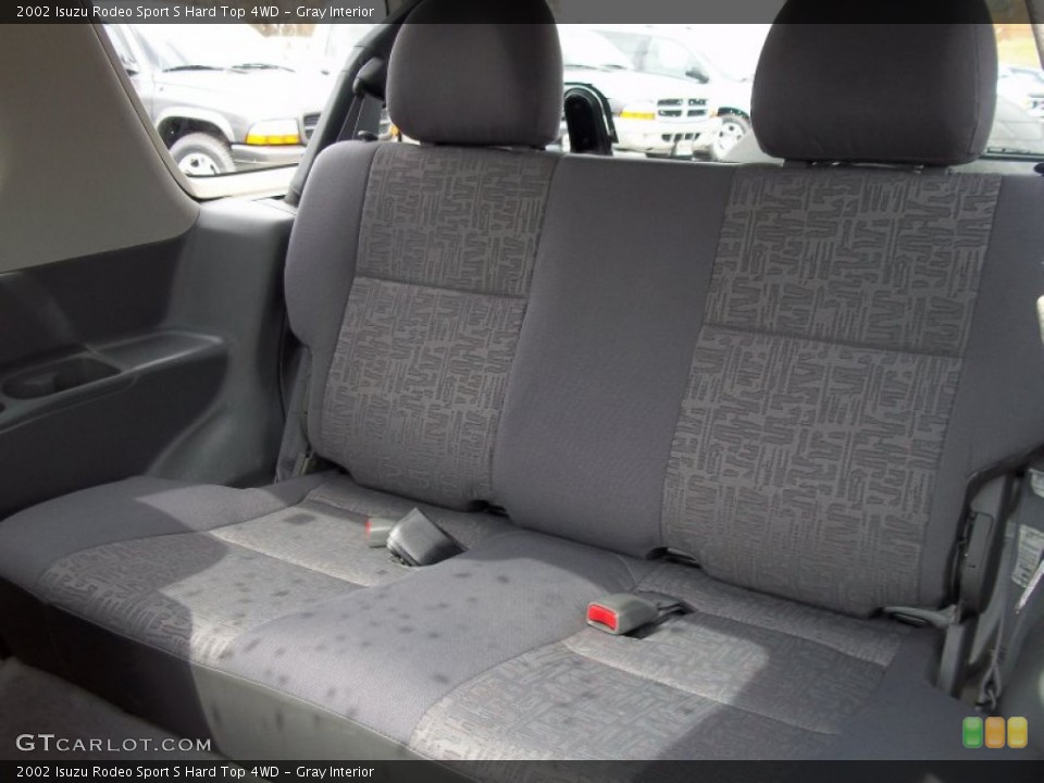 Gray Interior Rear Seat for the 2002 Isuzu Rodeo Sport S Hard Top 4WD #82312417