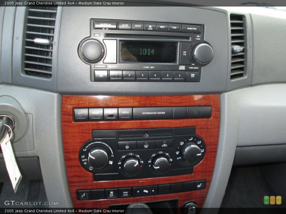 Medium Slate Gray Interior Controls for the 2005 Jeep Grand Cherokee Limited 4x4 #82329043