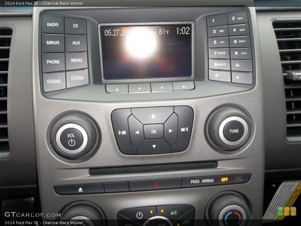 Charcoal Black Interior Controls for the 2014 Ford Flex SE #82335461