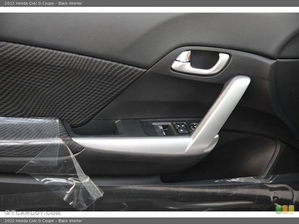 Black Interior Controls for the 2013 Honda Civic Si Coupe #82341151