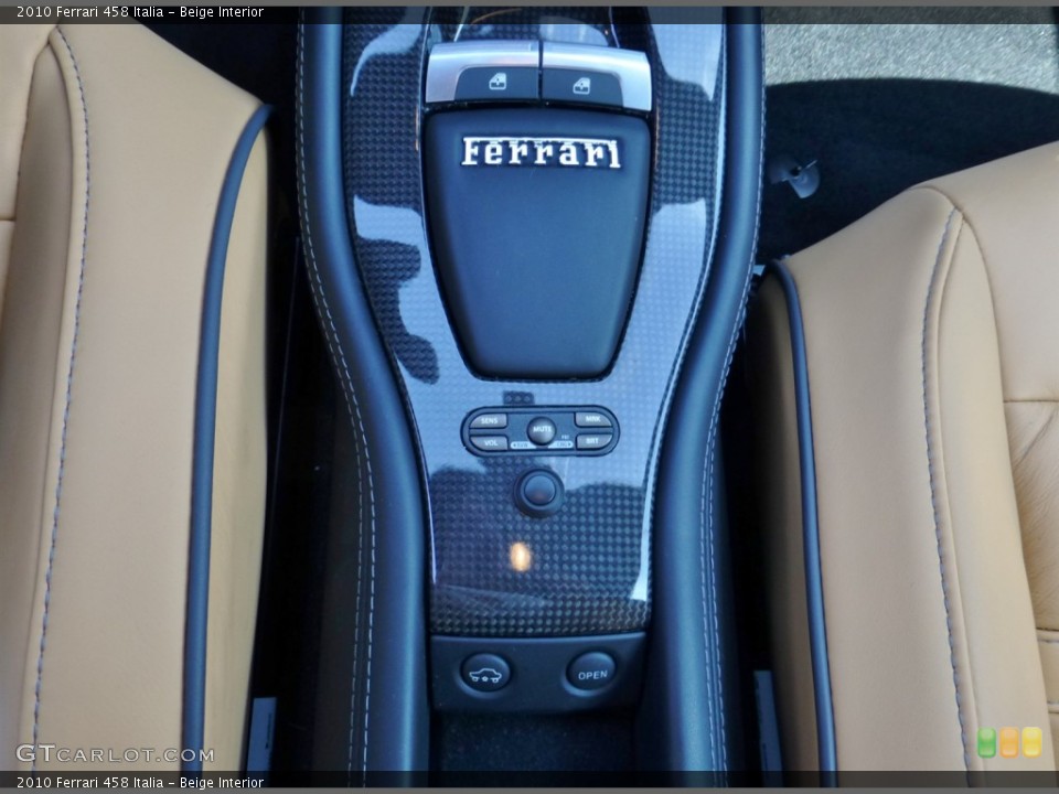 Beige Interior Controls for the 2010 Ferrari 458 Italia #82352426