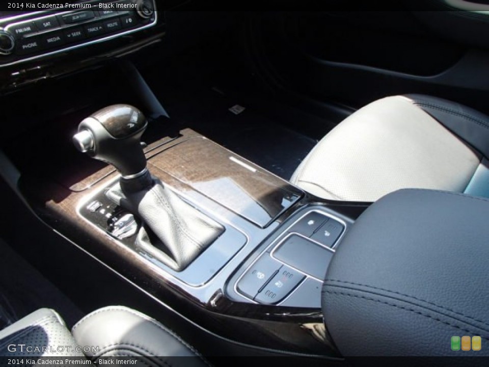 Black Interior Photo for the 2014 Kia Cadenza Premium #82370512