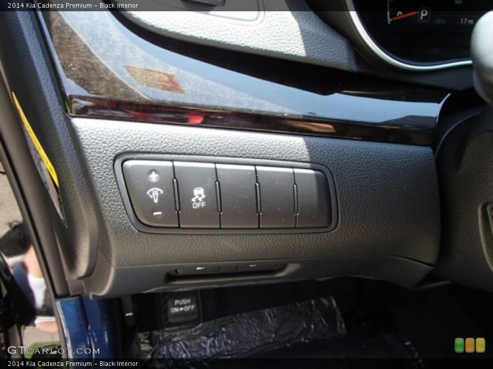 Black Interior Controls for the 2014 Kia Cadenza Premium #82370578