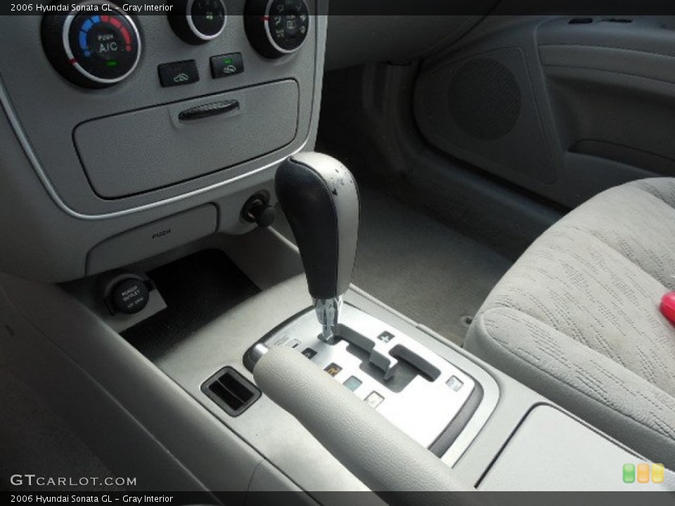 Gray Interior Transmission for the 2006 Hyundai Sonata GL #82386754