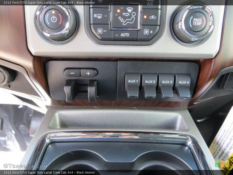 Black Interior Controls for the 2013 Ford F250 Super Duty Lariat Crew Cab 4x4 #82406361
