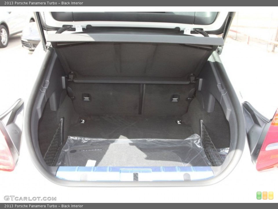 Black Interior Trunk for the 2013 Porsche Panamera Turbo #82412685