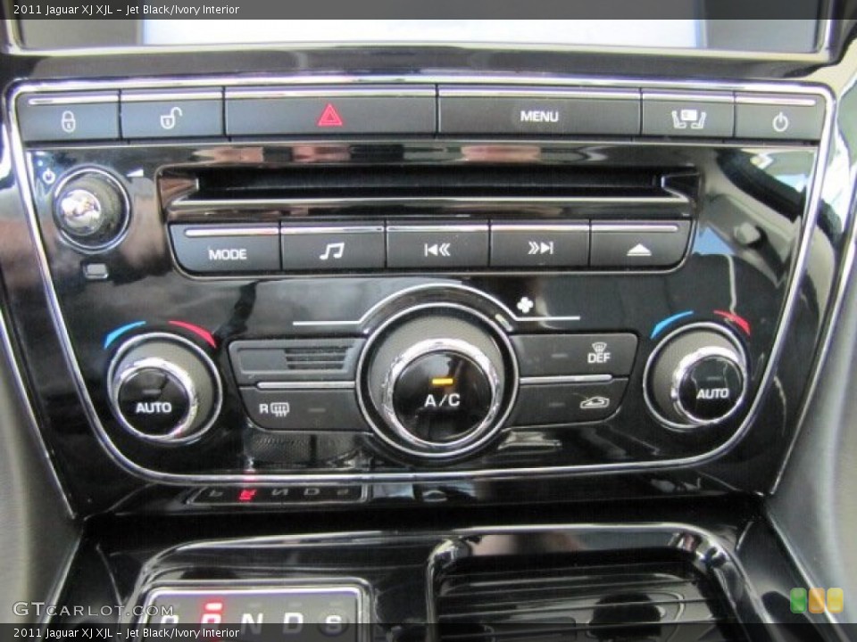 Jet Black/Ivory Interior Controls for the 2011 Jaguar XJ XJL #82430667