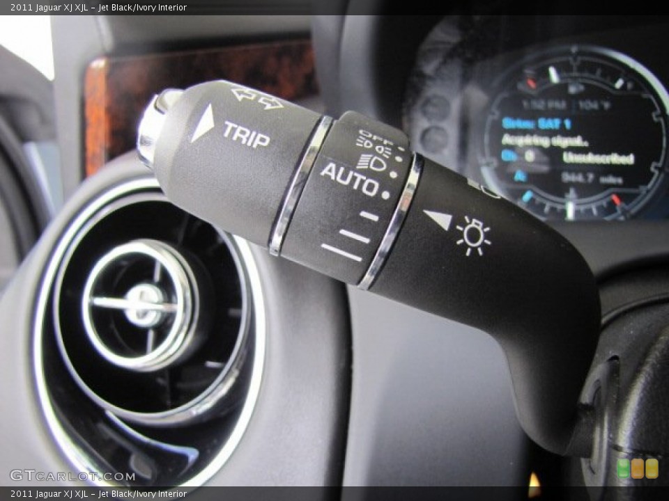 Jet Black/Ivory Interior Controls for the 2011 Jaguar XJ XJL #82431202