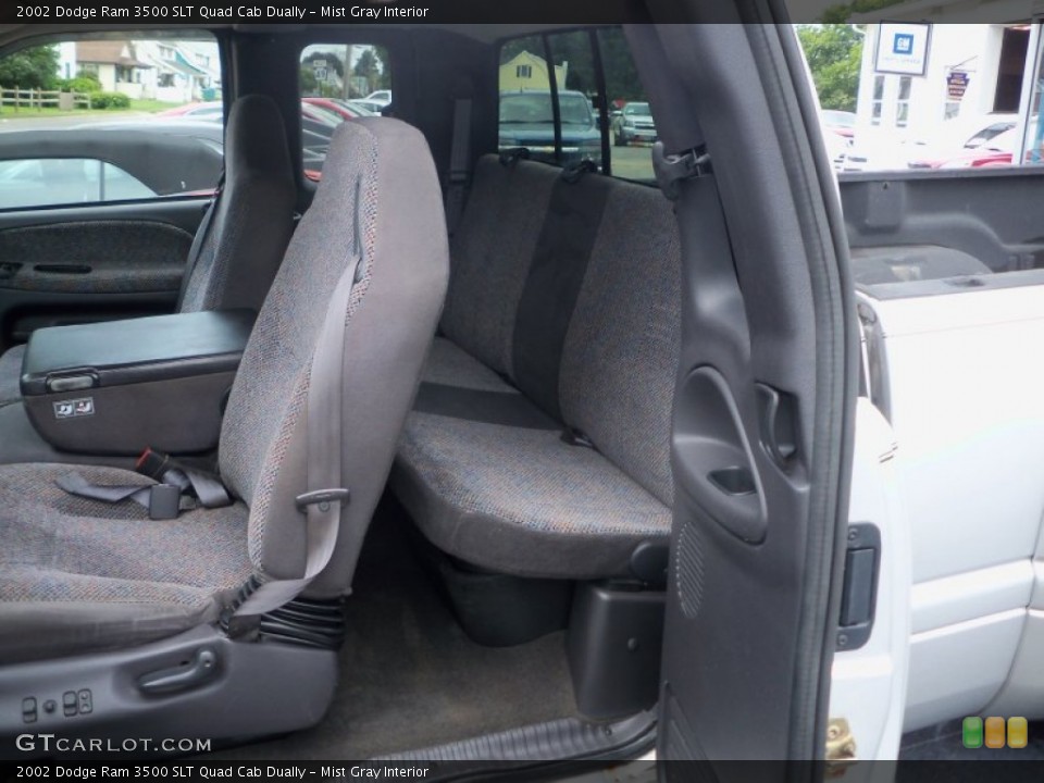 Mist Gray Interior Photo for the 2002 Dodge Ram 3500 SLT Quad Cab Dually #82440601