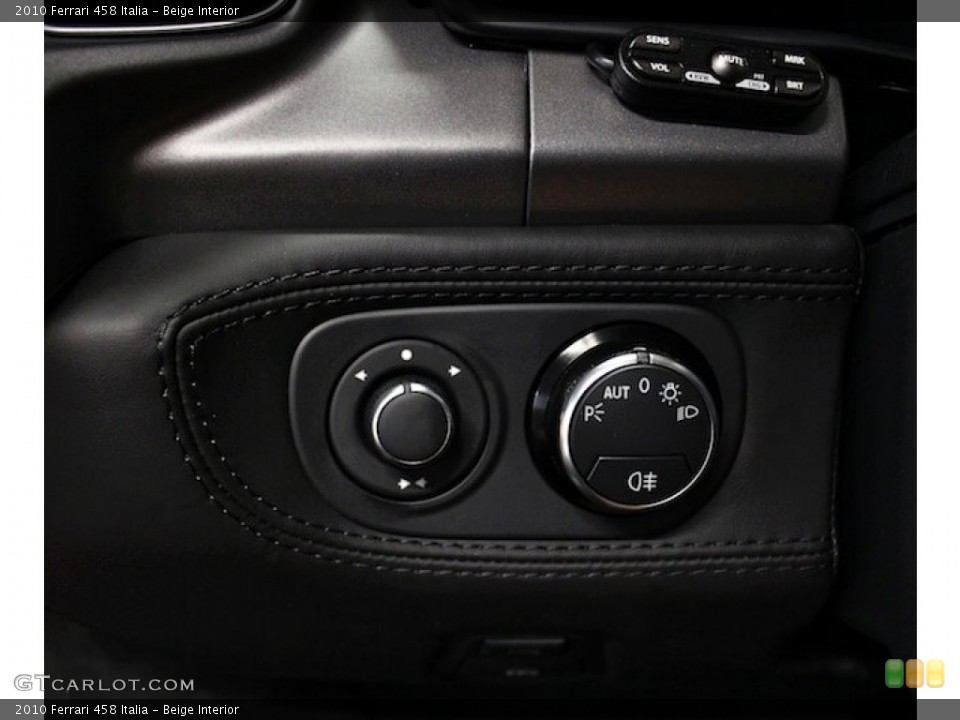 Beige Interior Controls for the 2010 Ferrari 458 Italia #82452766