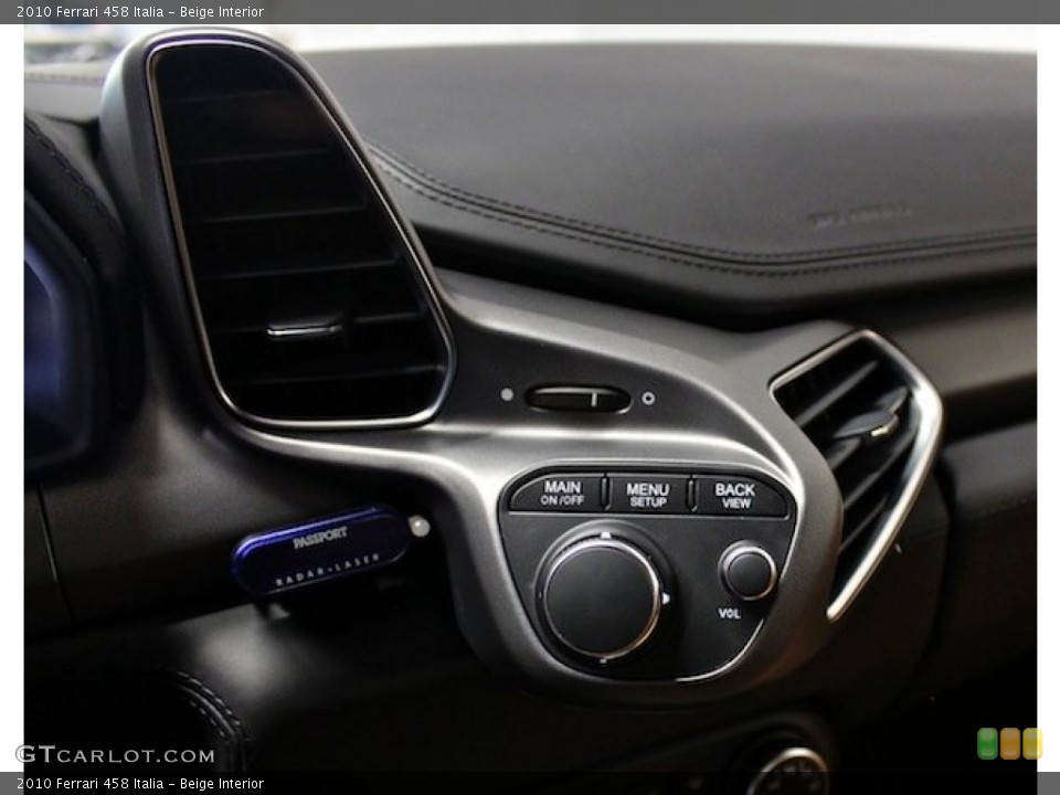 Beige Interior Controls for the 2010 Ferrari 458 Italia #82452923
