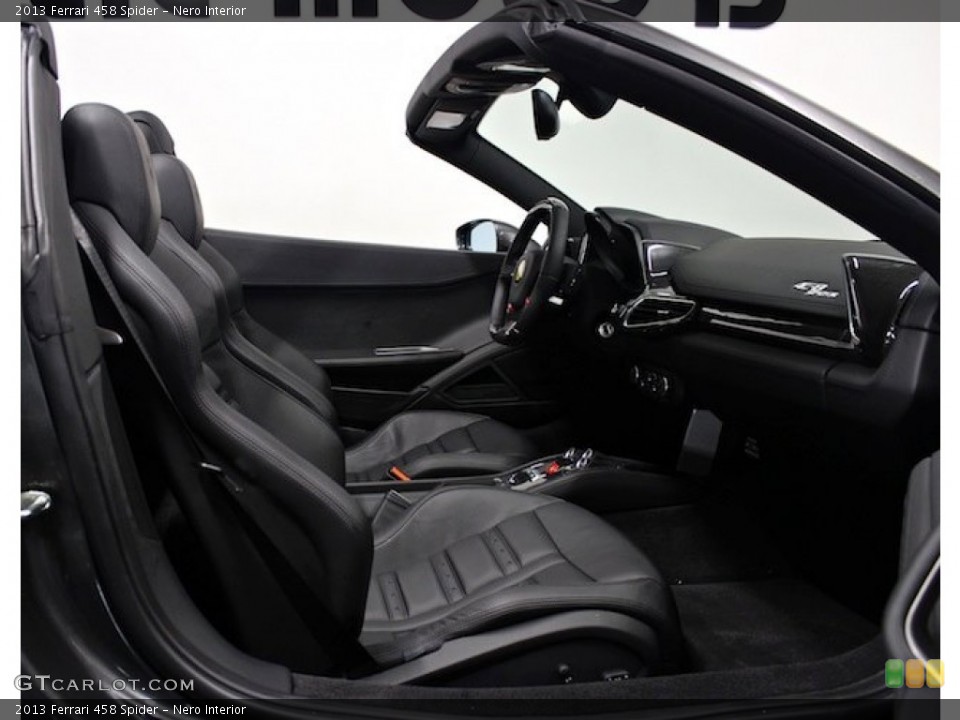 Nero Interior Photo for the 2013 Ferrari 458 Spider #82453973