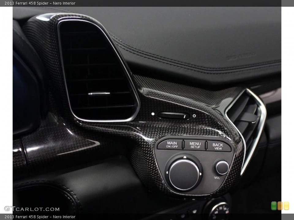 Nero Interior Controls for the 2013 Ferrari 458 Spider #82454387