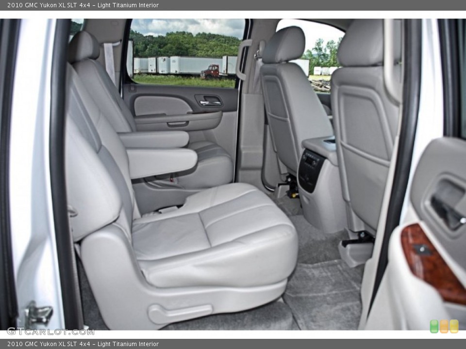 Light Titanium Interior Rear Seat for the 2010 GMC Yukon XL SLT 4x4 #82454769