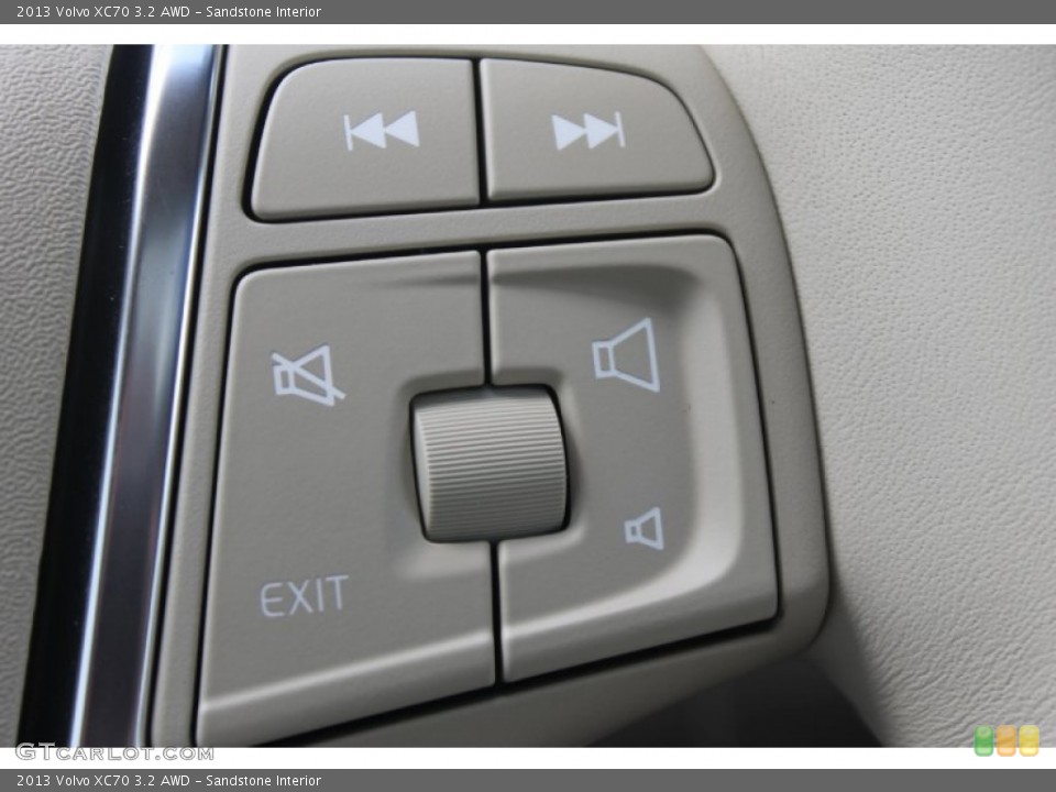 Sandstone Interior Controls for the 2013 Volvo XC70 3.2 AWD #82463210