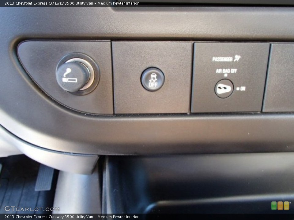 Medium Pewter Interior Controls for the 2013 Chevrolet Express Cutaway 3500 Utility Van #82485648