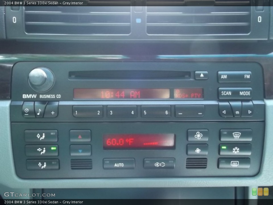 Grey Interior Audio System for the 2004 BMW 3 Series 330xi Sedan #82491194
