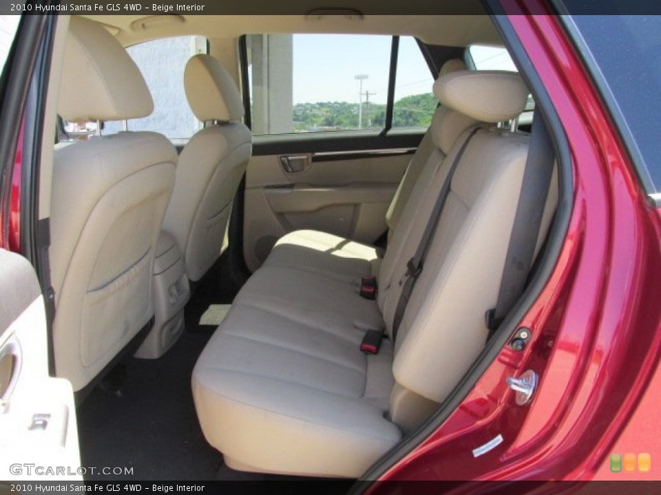 Beige Interior Rear Seat for the 2010 Hyundai Santa Fe GLS 4WD #82534605