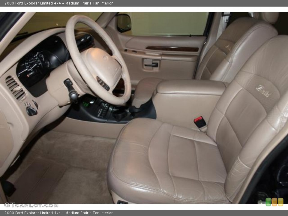 Medium Prairie Tan Interior Photo for the 2000 Ford Explorer Limited 4x4 #82544636