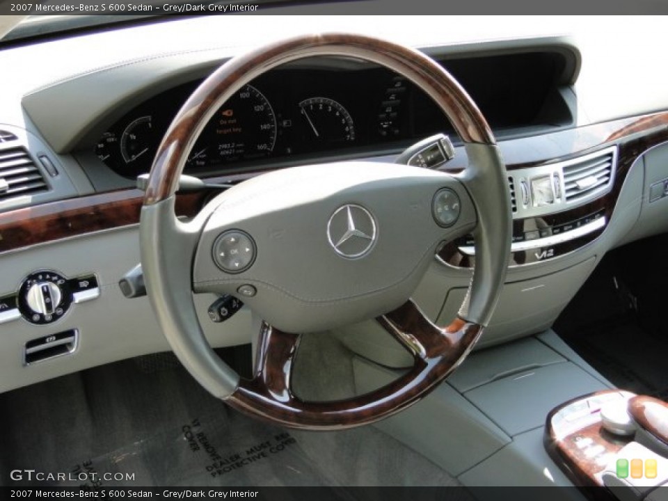 Grey/Dark Grey Interior Steering Wheel for the 2007 Mercedes-Benz S 600 Sedan #82566042