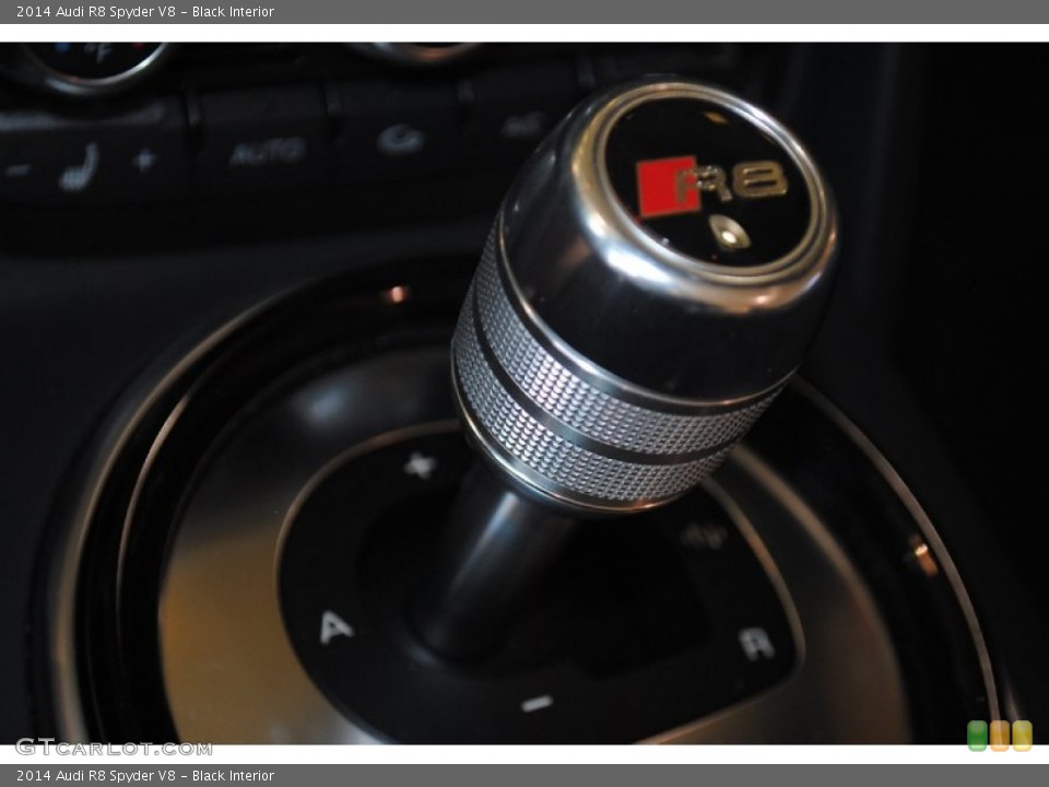Black Interior Transmission for the 2014 Audi R8 Spyder V8 #82568731