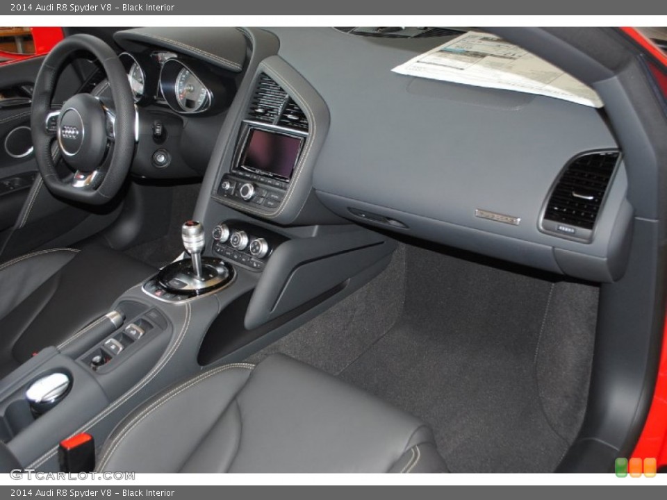 Black Interior Dashboard for the 2014 Audi R8 Spyder V8 #82568948