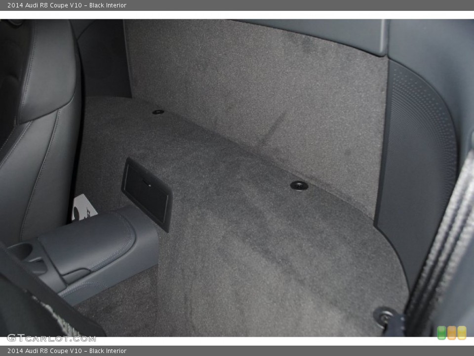 Black Interior Photo for the 2014 Audi R8 Coupe V10 #82569421