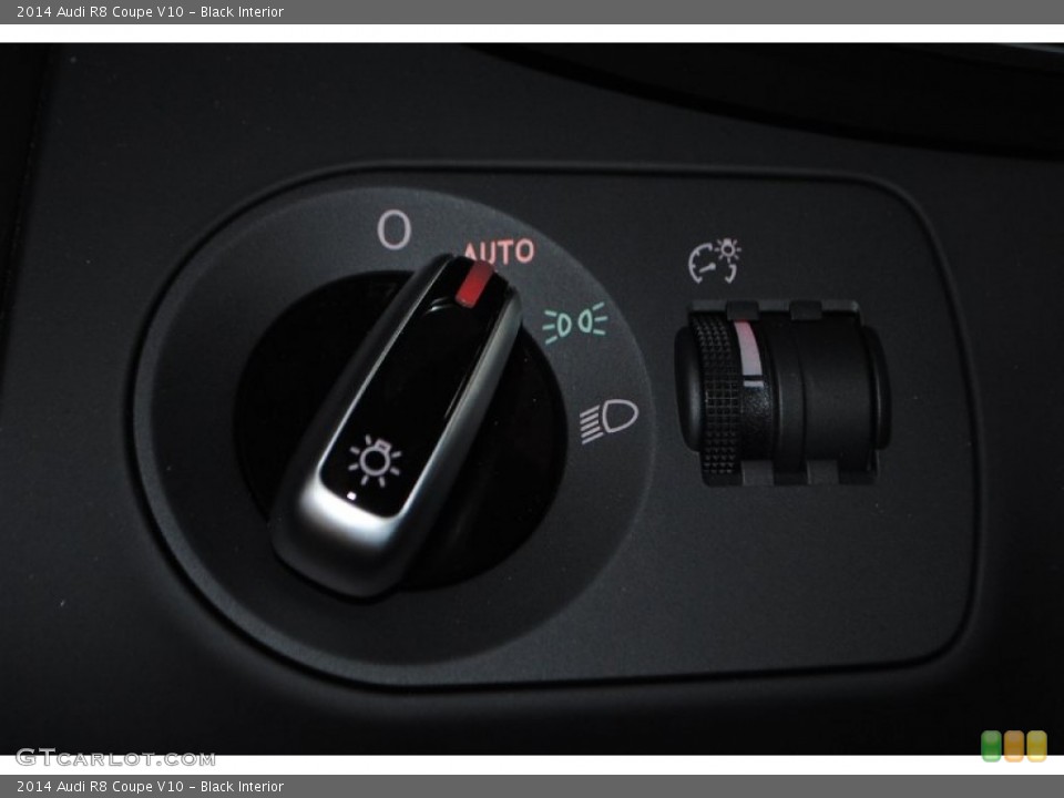 Black Interior Controls for the 2014 Audi R8 Coupe V10 #82569805