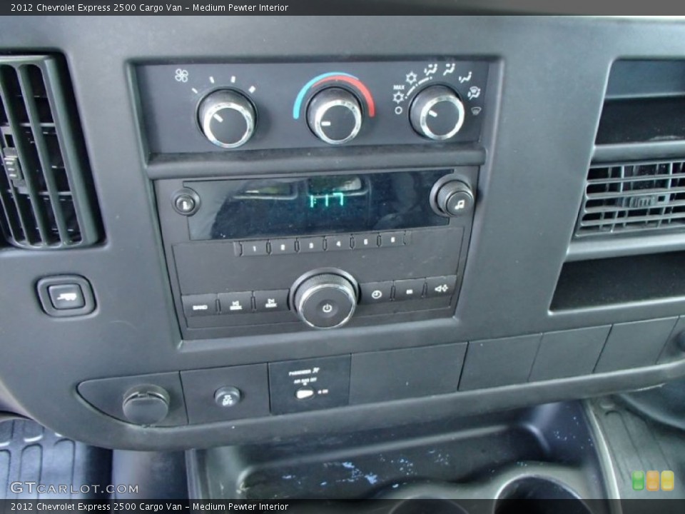 Medium Pewter Interior Controls for the 2012 Chevrolet Express 2500 Cargo Van #82598973