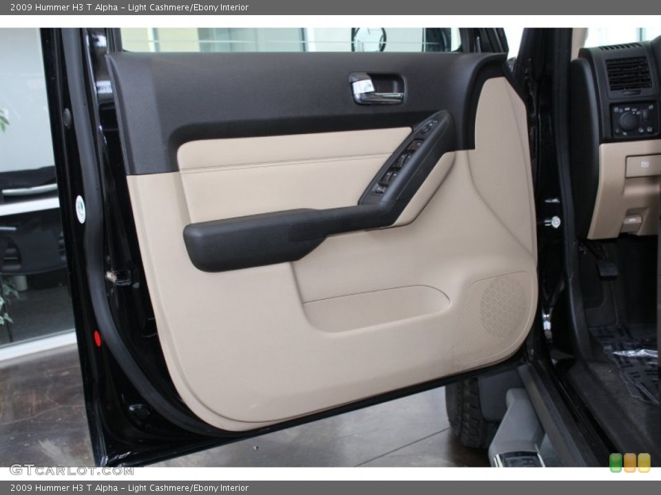 Light Cashmere/Ebony Interior Door Panel for the 2009 Hummer H3 T Alpha #82609244
