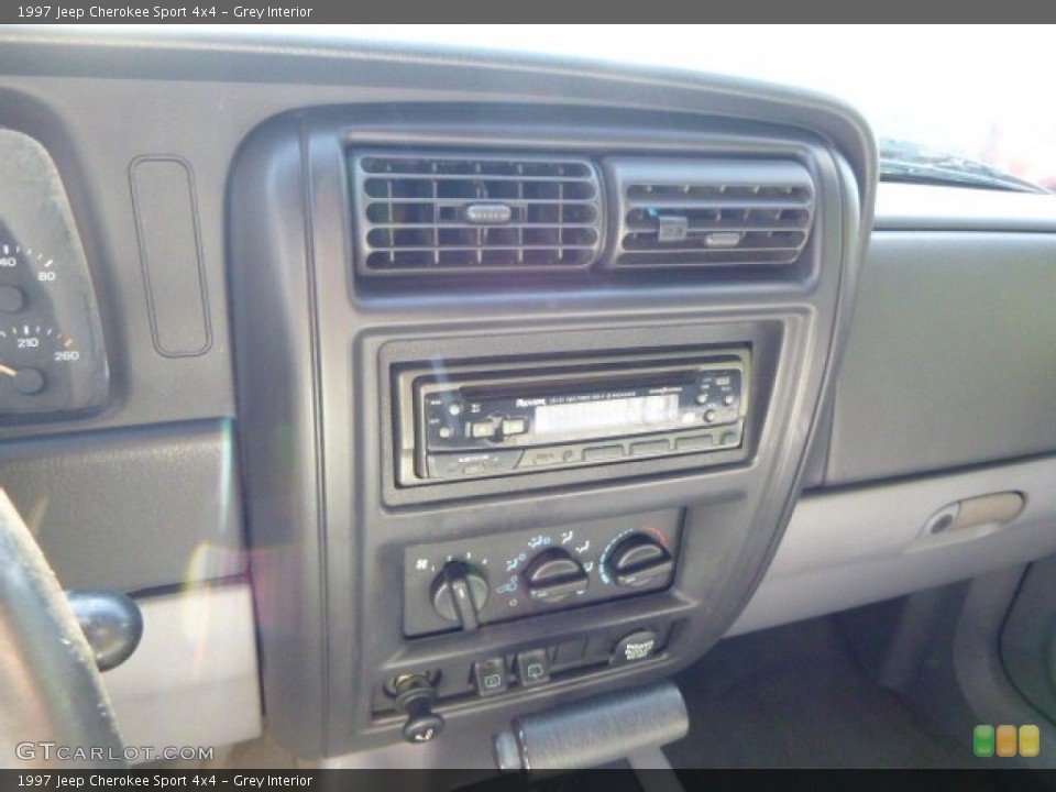 Grey Interior Controls for the 1997 Jeep Cherokee Sport 4x4 #82626080