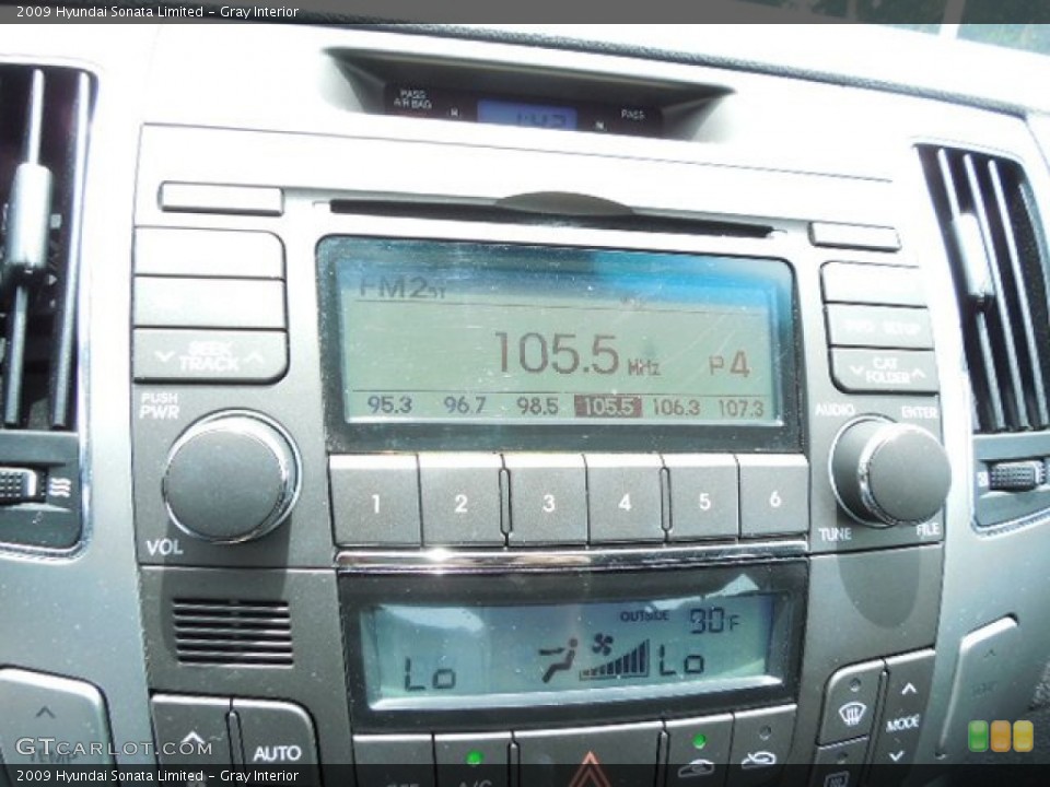 Gray Interior Audio System for the 2009 Hyundai Sonata Limited #82633646
