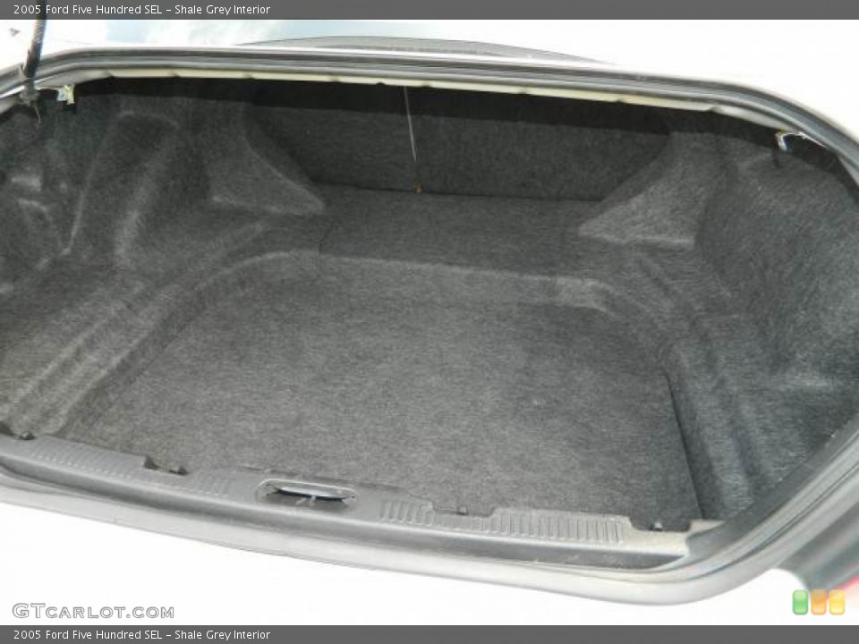 Shale Grey Interior Trunk for the 2005 Ford Five Hundred SEL #82641151