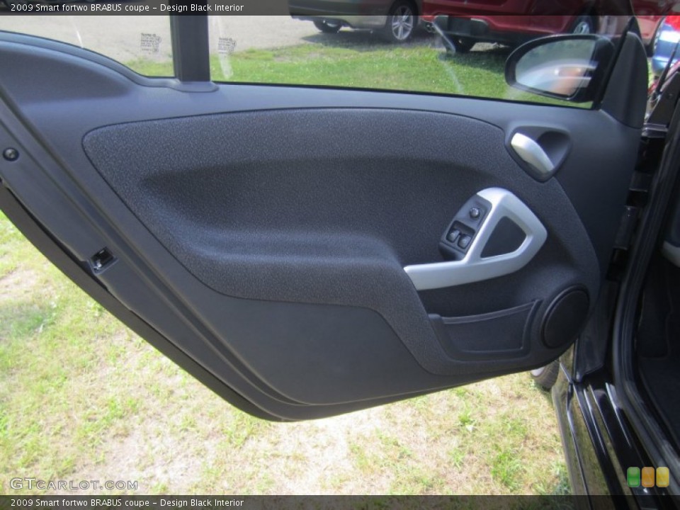 Design Black Interior Door Panel for the 2009 Smart fortwo BRABUS coupe #82649329