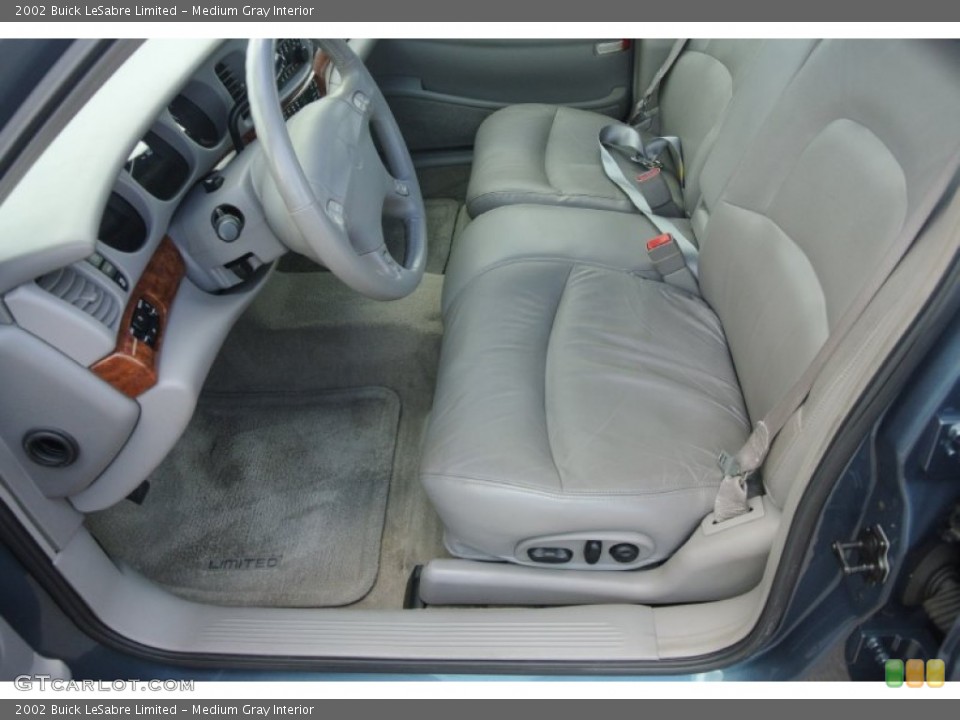 Medium Gray Interior Photo for the 2002 Buick LeSabre Limited #82659145