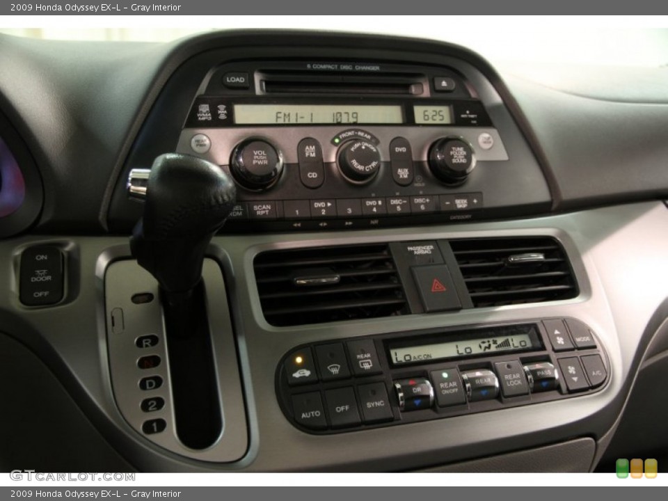 Gray Interior Controls for the 2009 Honda Odyssey EX-L #82674346
