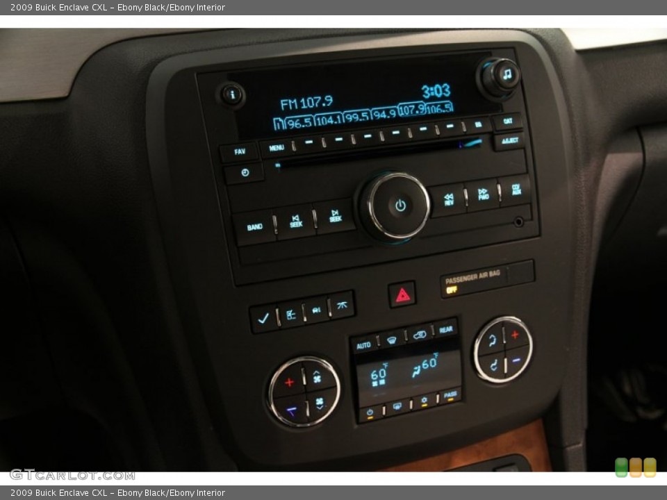 Ebony Black/Ebony Interior Controls for the 2009 Buick Enclave CXL #82674908