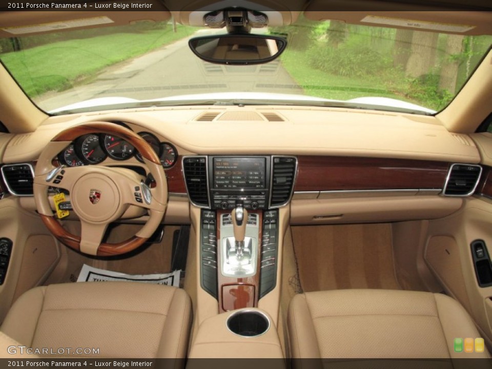 Luxor Beige Interior Dashboard for the 2011 Porsche Panamera 4 #82684885