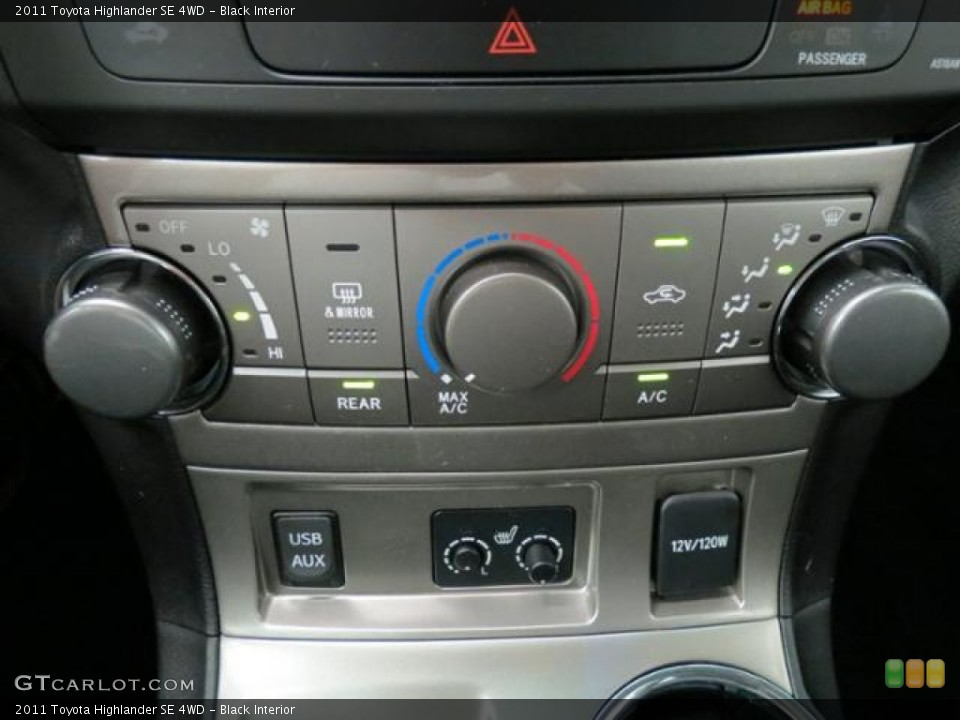 Black Interior Controls for the 2011 Toyota Highlander SE 4WD #82694266