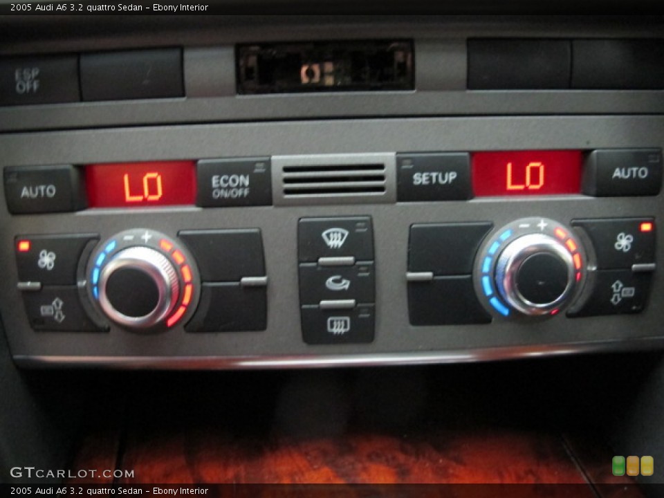 Ebony Interior Controls for the 2005 Audi A6 3.2 quattro Sedan #82695796