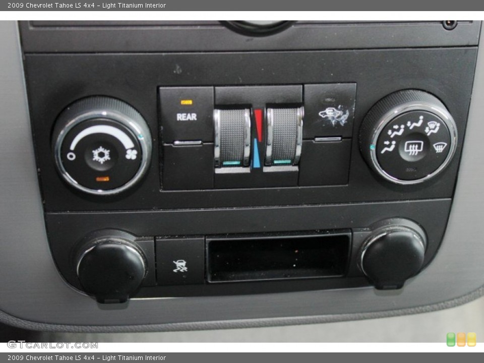 Light Titanium Interior Controls for the 2009 Chevrolet Tahoe LS 4x4 #82710181